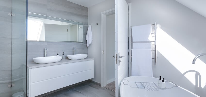 modern_bathroom_design_the_minimalist_bathroom_effect_hills_district